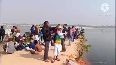 নয়াগ্রাম: মকর সংক্রান্তি পর্বে সুবর্ণরেখার তীরে অস্তি বিসর্জন, ডাহিতে হাজার হাজার আদিবাসীদের সমাগম