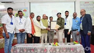 थानखम्हरिया: बेमेतरा के समाधान महाविद्यालय में आदर्श ग्राम के लिए आदर्श मानसिकता कार्यक्रम का आयोजन हुआ