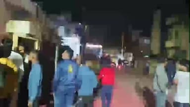 धुळे: 80 फुटी रोड जवळील माजी महापौर कर्पे यांच्या घरावर अज्ञांतानी केली दगडफेक परिसरात तणाव