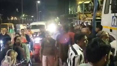 વડોદરા: સુરસાગર તળાવ ખાતે કોર્પોરેશને લારી ધારકોને ખદેડતા મામલો બિચકયો, ધારકોએ કર્યું હલ્લાબોલ