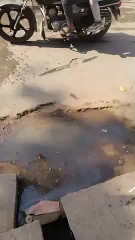 konch Patel nagar mai nathuram school ka samne sivar ki samasya ka. samadhan kiya jay