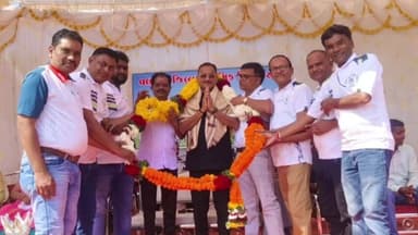 ધરમપુર: વાંકલ ક્રિકેટ ગ્રાઉન્ડ ખાતે જિ.પ્રા. શિક્ષક સંઘ દ્વારા શિક્ષક ભાઈઓ,બહેનોની ક્રિકેટ ટુર્નામેન્ટમાં ધારાસભ્ય ઉપસ્થિતિ આપી