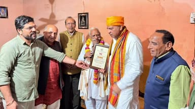 खालवा: अटल कार्यकर्ता के रूप में अटल स्मृति चिन्ह प्रदान किया गया