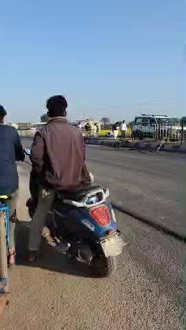 nagod barapattar relience petrol pump ke pass ek scarpio niyantran khone se diwaebar se takra gae
koe jan hani nahi.