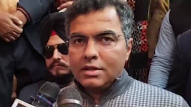 पार्लियामेंट स्ट्रीट: दिल्ली: यमुना नदी में जल प्रवाह बढ़ाने को लेकर मंत्री प्रवेश वर्मा ने की बात