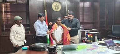 నాగర్ కర్నూల్: జాతీయస్థాయి స్కూల్ గేమ్స్ ఫుట్బాల్ ఛాంపియన్షిప్ పోటీలకు నాగర్ కర్నూల్ క్రీడాకారిణి ఎంపిక అభినందించిన కలెక్టర్