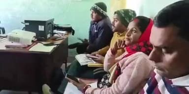 डंडई: डंडई JSLPS कार्यालय में वित्तीय समावेशन पर समीक्षा बैठक, स्वयं सहायता समूह ऋण व बैंकिंग योजनाओं पर ज़ोर