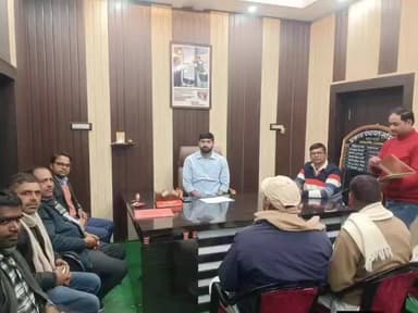 उचकागांव: उचकागाँव: प्रखंड प्रमुख की अध्यक्षता में उर्वरक समिति की बैठक संपन्न, किसानों के हित में लिए गए कई महत्वपूर्ण निर्णय