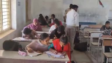 కాగజ్నగర్: రోడ్డు భద్రతపై వ్యాసరచన పోటీలు: సిర్పూర్ (టి) ఎస్ఐ