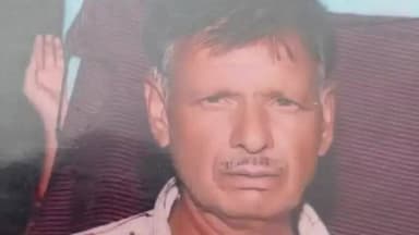 झांसी: गोपालपुरा गांव में एक्सीडेंट में घायल व्यक्ति ने इलाज के दौरान मेडिकल कॉलेज में दम तोड़ा