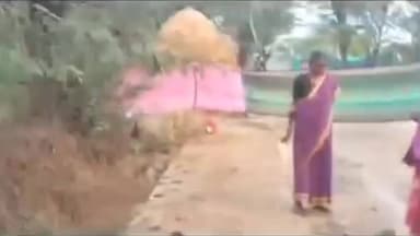 ಗಂಗಾವತಿ: ಚಿಕ್ಕಜಂತಕಲ್ಲ ಗ್ರಾಮದಲ್ಲಿ ಮಹಿಳೆಯರು ಶೌಚಾಲಯಕ್ಕೆ ಪರದಾಟ