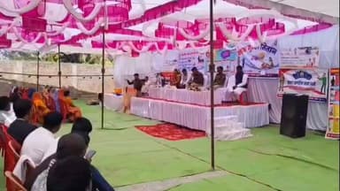 अकलतरा: अमोरा गांव में 200 महिला कमांडो टीम का गठन, SP ने महिला कमांडो को टोपी और सीटी का वितरण किया