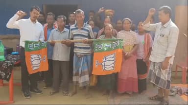 গণ্ডাছড়া: রইস্যাবাড়িতে সমির রঞ্জন ত্রিপুরার হাত ধরে ১১ ভোটারের বিজেপিতে যোগদান; এডিসি নির্বাচনের আগে এলাকায় শক্তিবৃদ্ধি