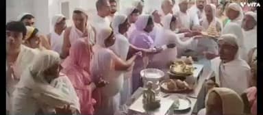 बागीदौरा: नौगामा गांव के जैन मंदिर में आदिनाथ भगवान का मोक्ष कल्याण का निर्माण, लाडू चढ़ाया गया