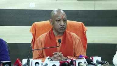 #LIVE: मुख्यमंत्री योगी आदित्यनाथ जी की जनपद वाराणसी में पत्रकार बंधुओं से वार्ता...