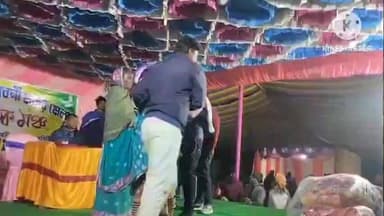 নয়াগ্রাম: উৎসবের মাঝেই মানবিক উদ্যোগ, নয়াগ্ৰামের ডিহিখেলাড় জামবনী মেলায় শীতবস্ত্র বিতরণ স্বেচ্ছাসেবী সংগঠনের
④