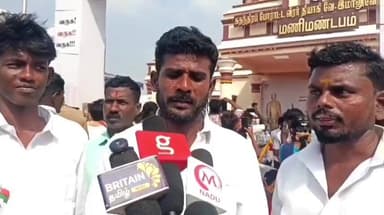 பரமக்குடி: சந்தை கடை அருகில் தியாகி இமானுவேல் சேகரனாரின் திருவுருவ சிலையுடன் கூடிய மணிமண்டபம் திறப்பு விழா
தமிழக மக்கள் முன்னேற்றக் கழகத்தினர் பங்கேற்பு