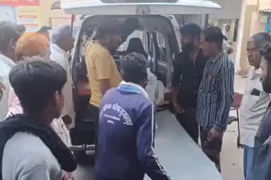 शुजालपुर: शुजालपुर में डंपर की टक्कर से दो सड़क दुर्घटनाएँ, एक युवती की मौत