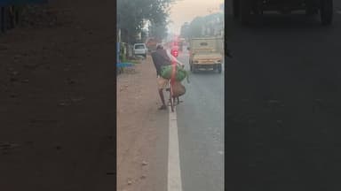 जो अपने बच्चों को कार थार , खरीद कर देता है पिता साइकिल पर घूमता है #nationalunityday