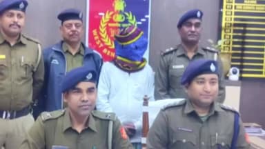 সামশেরগঞ্জ: অপরাধের শিকড়ে কোপ, সামসেরগঞ্জ পুলিশের তৎপরতায় বড় সাফল্য