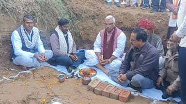 #गृहराज्य_मंत्री_ने_स्वागत_द्वारों_की_रखी_नींव
#बृजनगर___
#तीन_द्वार_किए_गए_प्रस्तावित
नगर के अलवर रोड,डीग रोड,ओर खेड़ल...