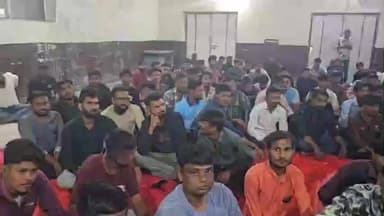 મહેમદાવાદ: સરદાર નગરમાં આવેલ હોલ ખાતે Dj ના વ્યવસાય સાથે સંકળાયેલ ખેડા જિલ્લાના લોકો એકત્રિત થઈ વ્યવસાયના વિરોધને લઇ યોજાઈ મીટીંગ