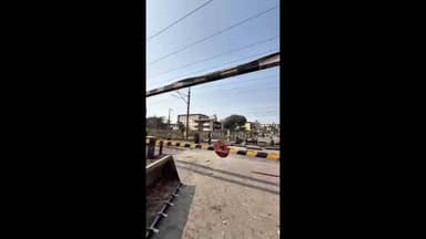 વાપી: રેલવે ફાટક 18 1 2026 થી 21 1 2026 સુધી મેન્ટેનન્સની કામગીરી ના કારણે બંધ રાખવાનો નિર્ણય લેવાયો