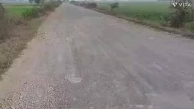 बागीदौरा: छीछ से जौलाना तक की सड़क बदहाल खंडों से छलनी, बनी दुर्घटना का कारण, प्रशासन मौन बैठा है