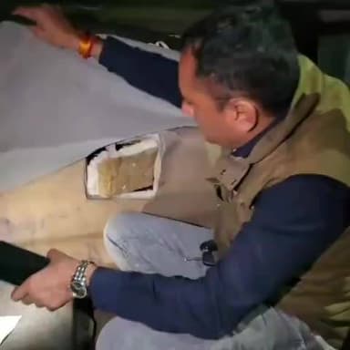 જસદણ: આટકોટ પોલીસ સ્ટેશન વિસ્તારમાંથી લાખોની કિંમતનો વિદેશી દારૂનો જથ્થો ઝડપી પાડતી રાજકોટ ગ્રામ્ય પોલીસ