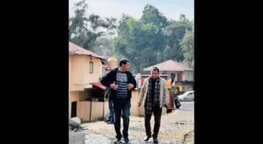 पालमपुर: जन प्रवास में त्रिलोक कपूर ने जनता से रूबरू होकर समस्याएं सुनीं, समाधान का भरोसा दिलाया