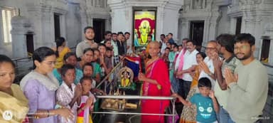 జాజిరెడ్డి గూడెం: తిమ్మాపురంలో భక్తుల సందడి: భానుడికి ప్రత్యేక పూజలు