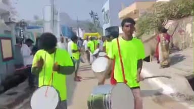 బలిఘట్టంలో ఎన్టీఆర్ విగ్రహ ఆవిష్కరణ కార్యక్రమంలో పాల్గొన్న రాజమండ్రి ఎమ్మెల్యే టిడిపి సీనియర్ నేత బుచ్చియ్య చౌదరి