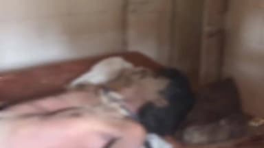 ಮಳವಳ್ಳಿ: ಅನುಮಾನಾಸ್ಪದವಾಗಿ ಸತ್ತುಬಿದ್ದಿದ್ದ ವ್ಯಕ್ತಿ ಯೊಬ್ಬನ ಶವ ತಾಲ್ಲೂಕಿನ ಕುಂತೂರು ಗ್ರಾಮದ ಬಳಿಯ ಪೆಟ್ಟಿಗೆ ಅಂಗಡಿ ಹಿಂಭಾಗ ಪತ್ತೆ