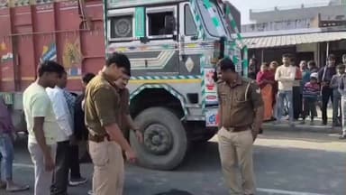 रुधौली: बासी मार्ग पर सड़क दुर्घटना में महिला की मौत, पुलिस ने शव को कब्जे में लेकर पीएम के लिए भेजा