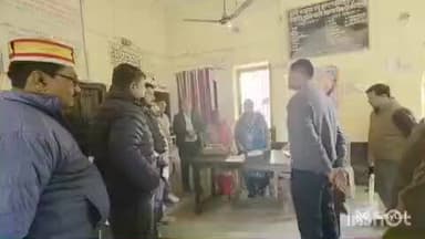 बलरामपुर: जिलाधिकारी ने धर्मपुर एवं भगवतीगंज के मतदाता बूथ का किया निरीक्षण