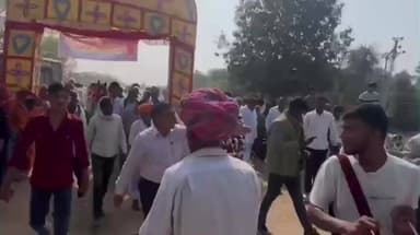 बेगुं: बेगू विधानसभा क्षेत्र की नई ग्राम पंचायत चावंडिया में विधायक डॉक्टर सुरेश धाकड़ के पहले आगमन पर किया गया स्वागत