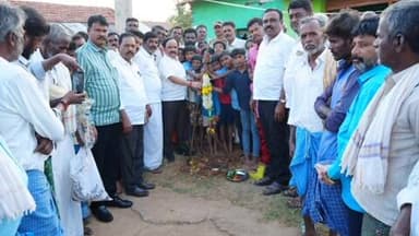 ಹಿರಿಯೂರು: ಅರಿಶಿಣಗುಂಡಿ ಗ್ರಾಮದಲ್ಲಿ ಸಿಮೆಂಟ್ ರಸ್ತೆ ಕಾಮಗಾರಿಗೆ ಸಚಿವ ಡಿ ಸುಧಾಕರ್ ಚಾಲನೆ