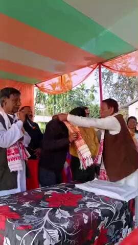 নগৰবেৰা: নগৰবেৰাত ধৰ্মীয় অনুষ্ঠানত অংশগ্ৰহণ কৰে গুৱাহাটী পৌৰ নিগমৰ মেয়ৰ মৃগেন শৰণীয়াই