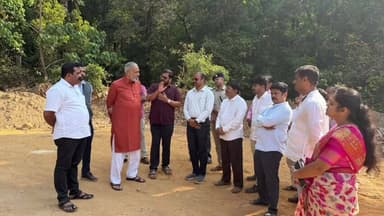 ಹೊನ್ನಾವರ: ಸುಳಿಮುರ್ಕಿ, ಮೊಗೇಹಳ್ಳ ವ್ಯಾಪ್ತಿಯ ಅಪಘಾತ ವಲಯಕ್ಕೆ ಭೇಟಿ ನೀಡಿ ಪರಿಶೀಲಿಸಿದ ಎಂಪಿ ವಿಶ್ವೇಶ್ವರ ಹೆಗಡೆ ಕಾಗೇರಿ