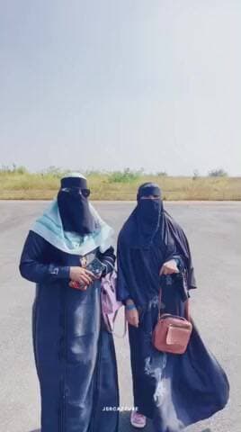 ಮಾನ್ವಿ: ಹೆಲಿಕ್ಯಾಪ್ಟರ್ನಲ್ಲಿ ಓಡಾಬೇಕು ಎಂಬ ಕನಸು ನನಸು ಮಾಡುದ ಪುತ್ರ