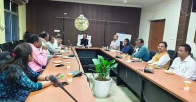 ନୂଆପଡା: ନୂଆପଡ଼ା ଜିଲ୍ଲାପାଳଙ୍କ ସମ୍ମିଳନୀ କକ୍ଷରେ ଜାତୀୟ ଭୋଟର ଦିବସ ପାଳନ ପ୍ରସ୍ତୁତି ବୈଠକ ଅନୁଷ୍ଠିତ