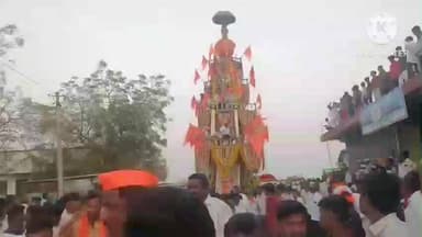 ಪಟ್ಟಣದಲ್ಲಿ ಸಾವಿರಾರು ಭಕ್ತಾದಿಗಳ ಮಧ್ಯೆ ಅದ್ದೂರಿಯಾಗಿ ಜರುಗಿದ, ಸೋಮಲಿಂಗೇಶ್ವರ ರಥೋತ್ಸವ