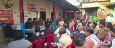 घोघरडीहा: फूलपरास थाना परिसर में सरस्वती पूजा को लेकर शांति समिति की बैठक आयोजित हुई