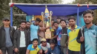 কেশিয়ারি: কেশিয়াড়িতে ব্যবসায়ীদের অভিনব উদ্যোগ যুবকদের জন্য