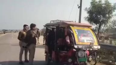 जमुनहा: मानव तस्करी की रोकथाम हेतु ऑपरेशन रक्षा के तहत तिकोनिया मोड़ व फतेहपुर बनगई बाजार में की गई चेकिंग