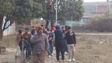 सिराथू: दारानगर में ईमाम हुसैन और उनके साथियों के काफिले की रवानगी की याद में सफर का जुलूस निकाला गया