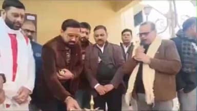 रसड़ा: रसड़ा गांधी पार्क में लगा निशुल्क हेल्थ कैंप, चेयरमैन विनयशंकर जायसवाल की पहल से उमड़ा जनसैलाब, कई जनपद से पहुंचे लोग