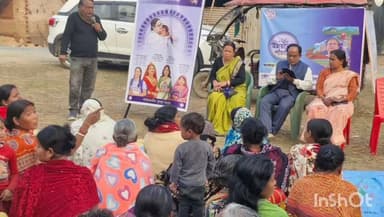 কুশমুণ্ডী: সরকারি প্রকল্পের সুবিধা পৌঁছে দিতে বুথ স্তরে মানুষের দুয়ারে কুশমন্ডির বিধায়ক