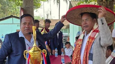 লক্ষীপুৰ: শিমলাবাৰী হাইস্কুল খেলপথাৰত শিমলাবাৰীতএদিনীয়া প্ৰাইজ মানি ক্ৰিকেট খেল অনুষ্ঠিত হয়