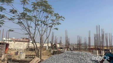 औरंगाबाद: जिलाधिकारी ने ओरा के समीप निर्माणाधीन ट्रामा सेंटर का किया स्थलीय निरीक्षण